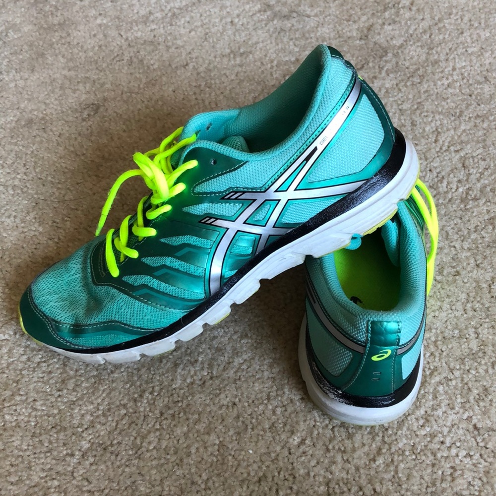 ASICS Gel Zaraca 4 Tennis Shoes